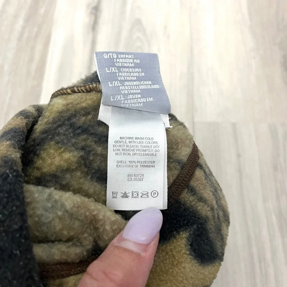 Columbia Camouflage Fleece‎ Beanie Hat in Kids Size L/XL